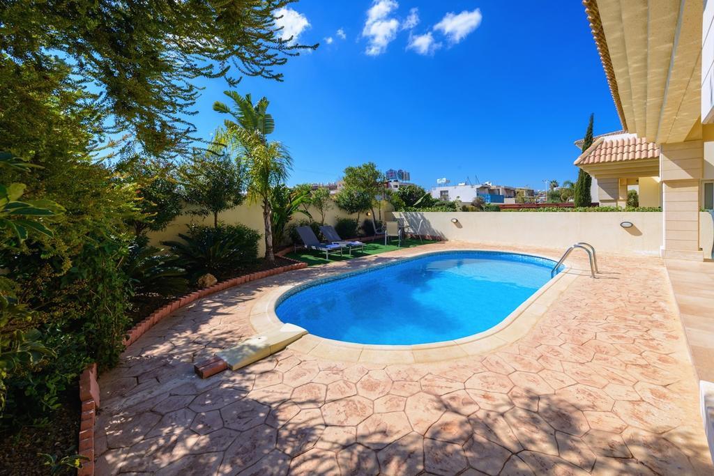 Villa Chloe Paralimni Kamer foto