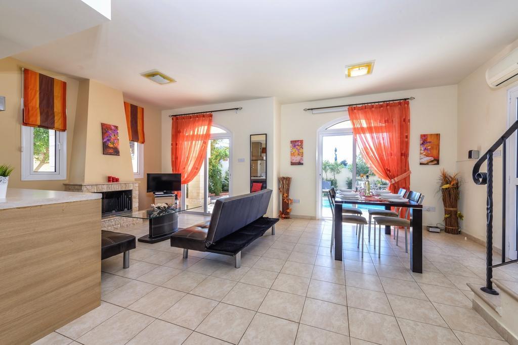 Villa Chloe Paralimni Kamer foto