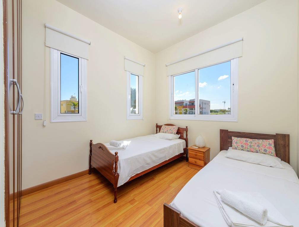 Villa Chloe Paralimni Kamer foto